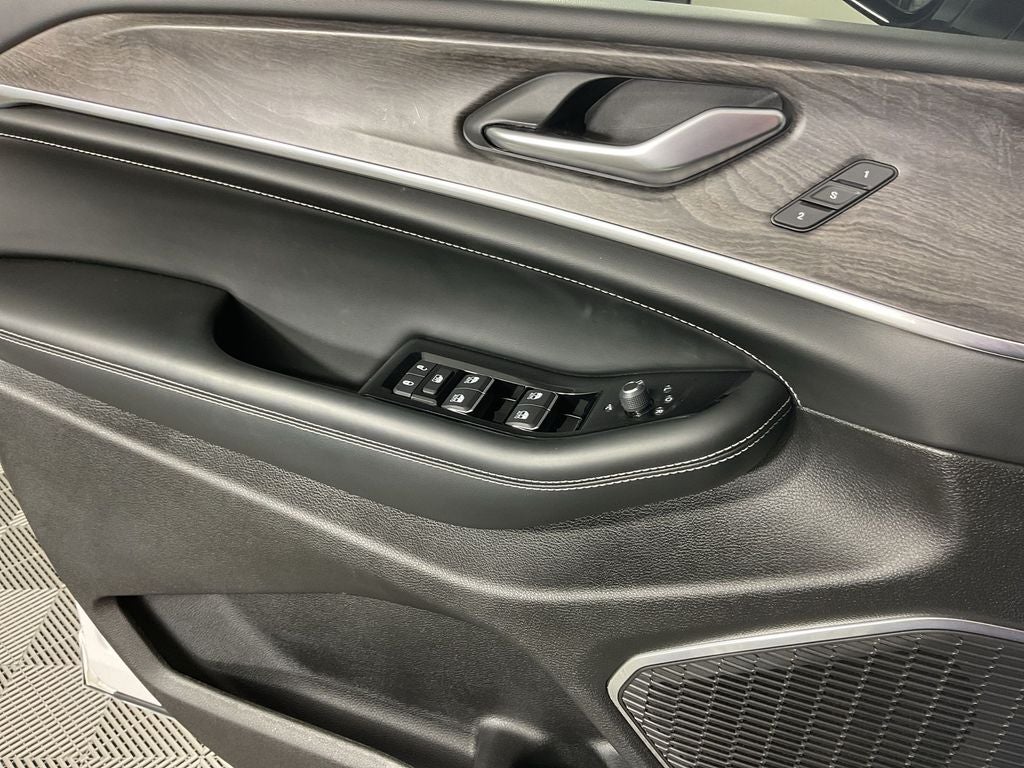 2024 Jeep Grand Cherokee Overland