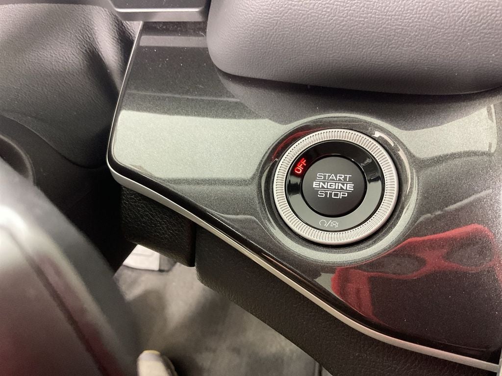 2022 Jeep Grand Cherokee L Laredo