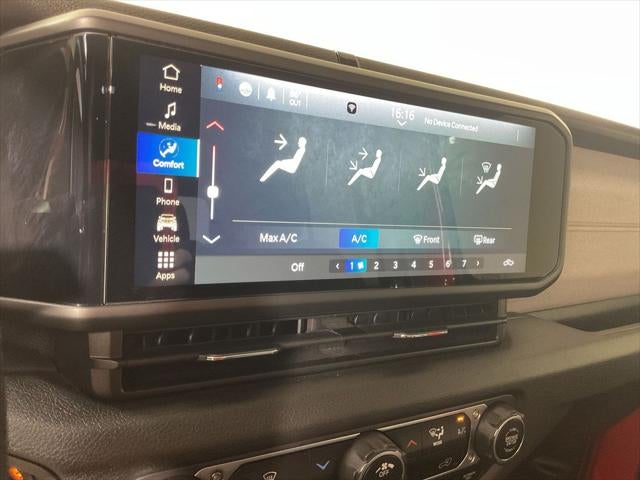 2024 Jeep Gladiator Nighthawk