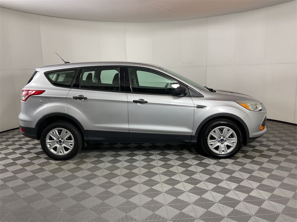 2016 Ford Escape S