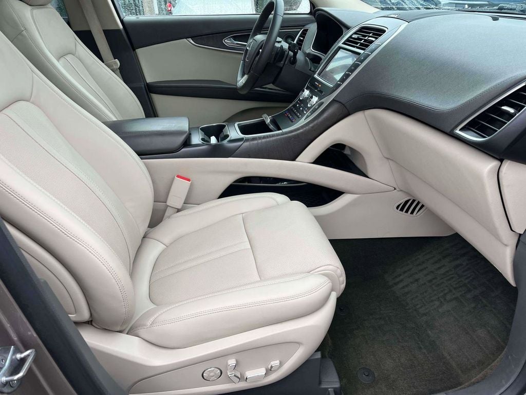 2020 Lincoln Nautilus Reserve