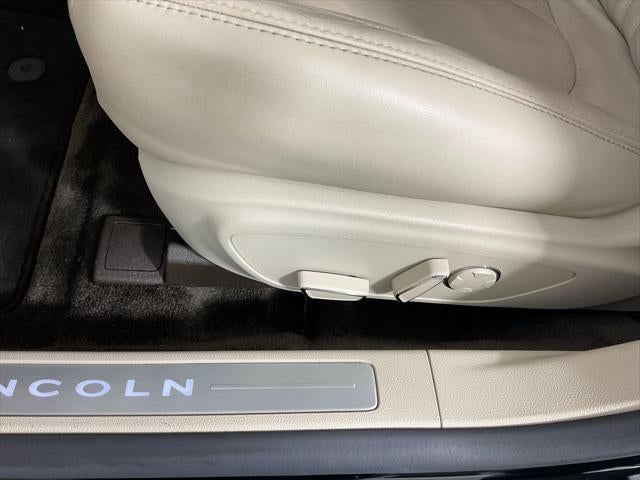 2017 Lincoln MKZ Select