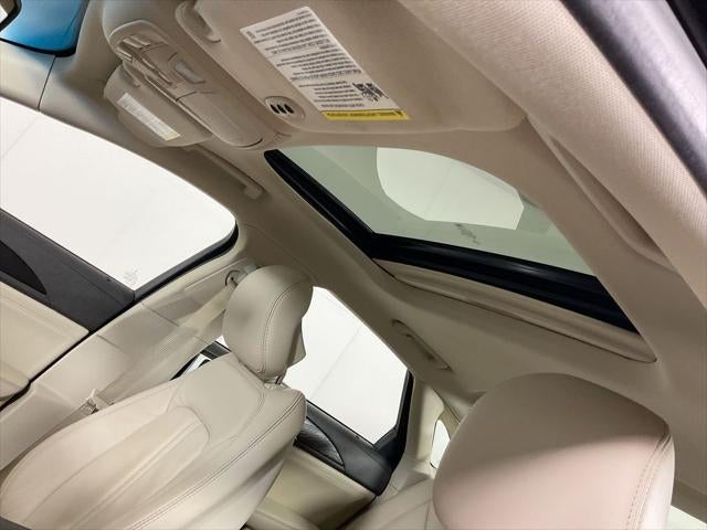 2017 Lincoln MKZ Select