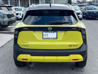 2025 Nissan Kicks SR