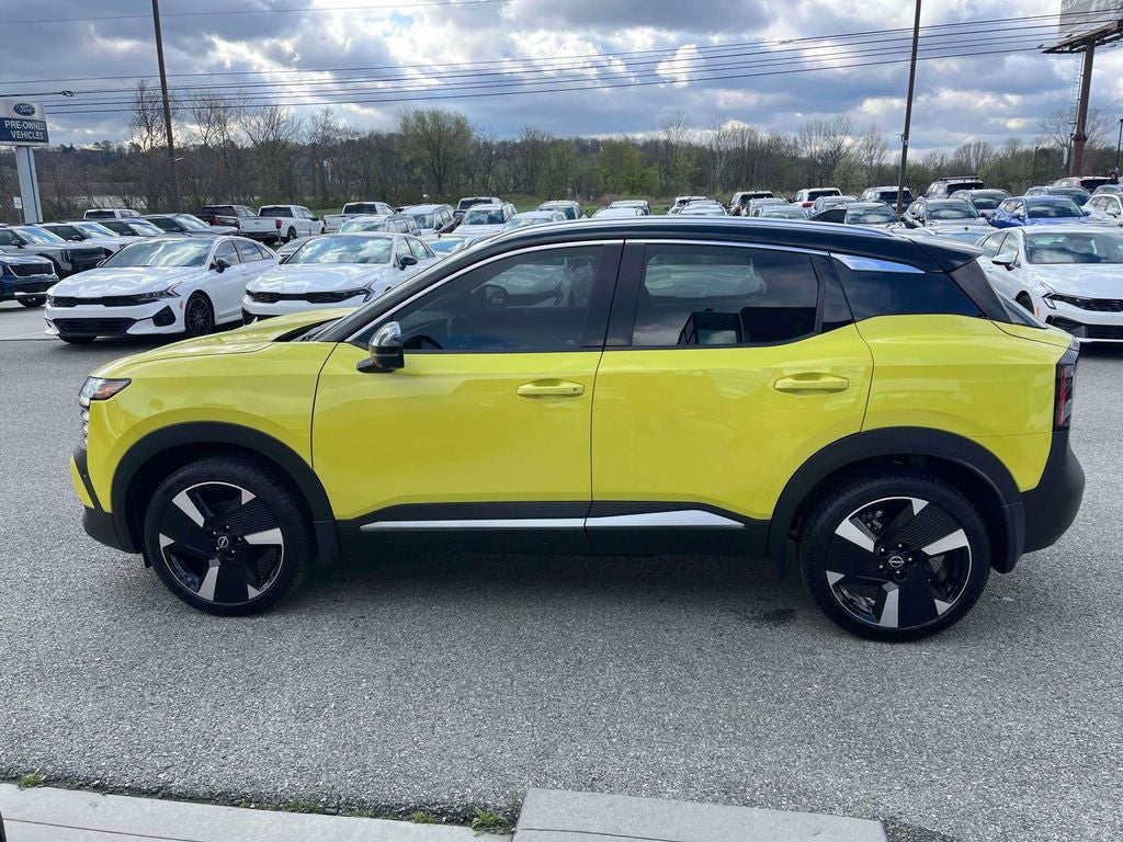 2025 Nissan Kicks SR