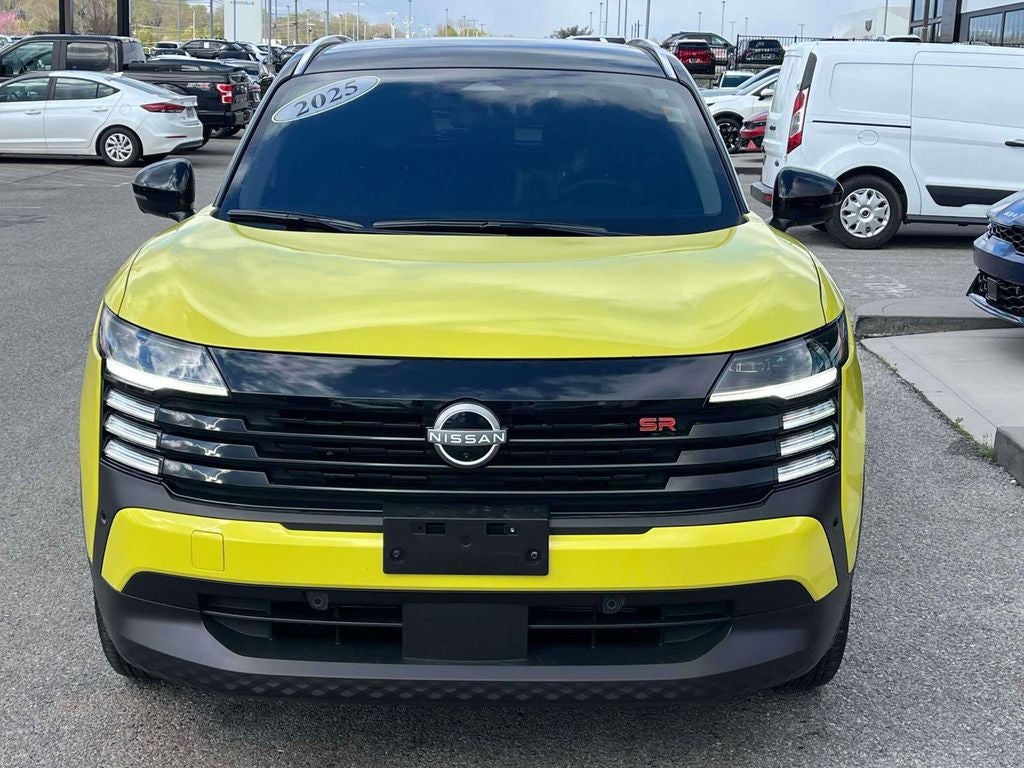2025 Nissan Kicks SR