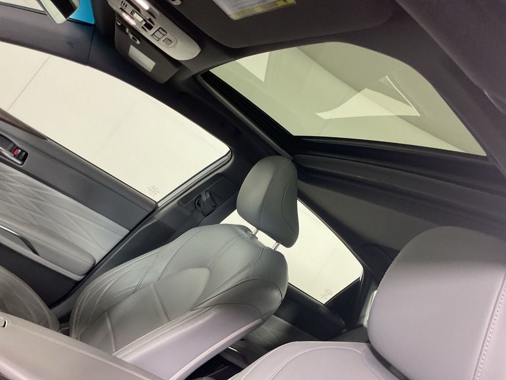 2020 Toyota Avalon Hybrid Limited