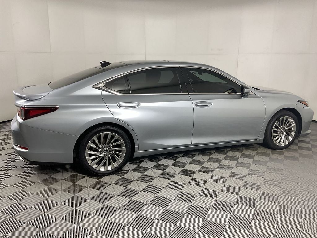 2022 Lexus ES 350 Ultra Luxury