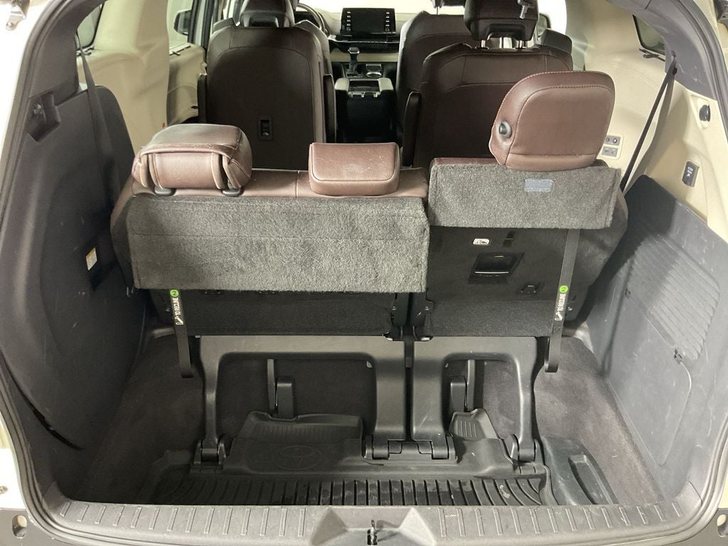 2021 Toyota Sienna Platinum 7 Passenger