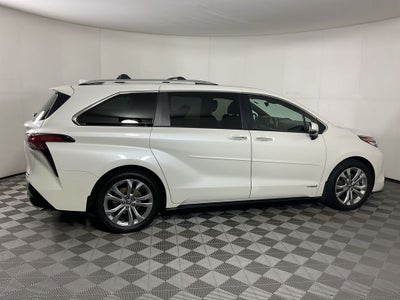 2021 Toyota Sienna Platinum 7 Passenger