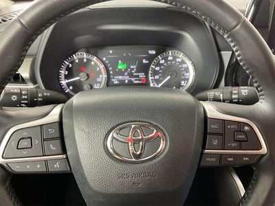 2024 Toyota Highlander LE