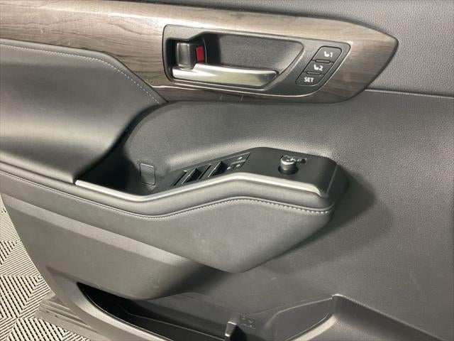 2023 Toyota Highlander Hybrid Limited