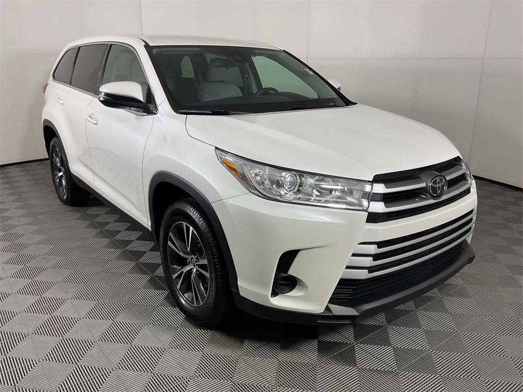 2019 Toyota Highlander LE