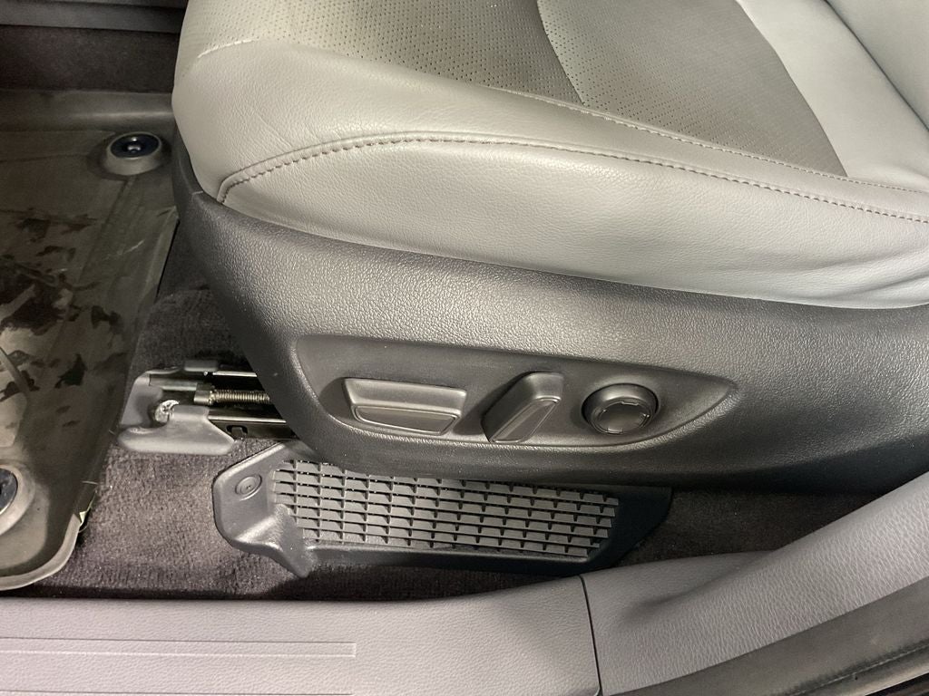 2023 Toyota Sienna Limited 7 Passenger