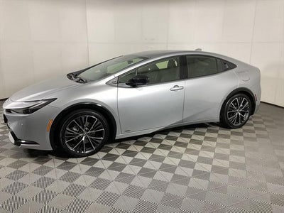 2025 Toyota Prius XLE