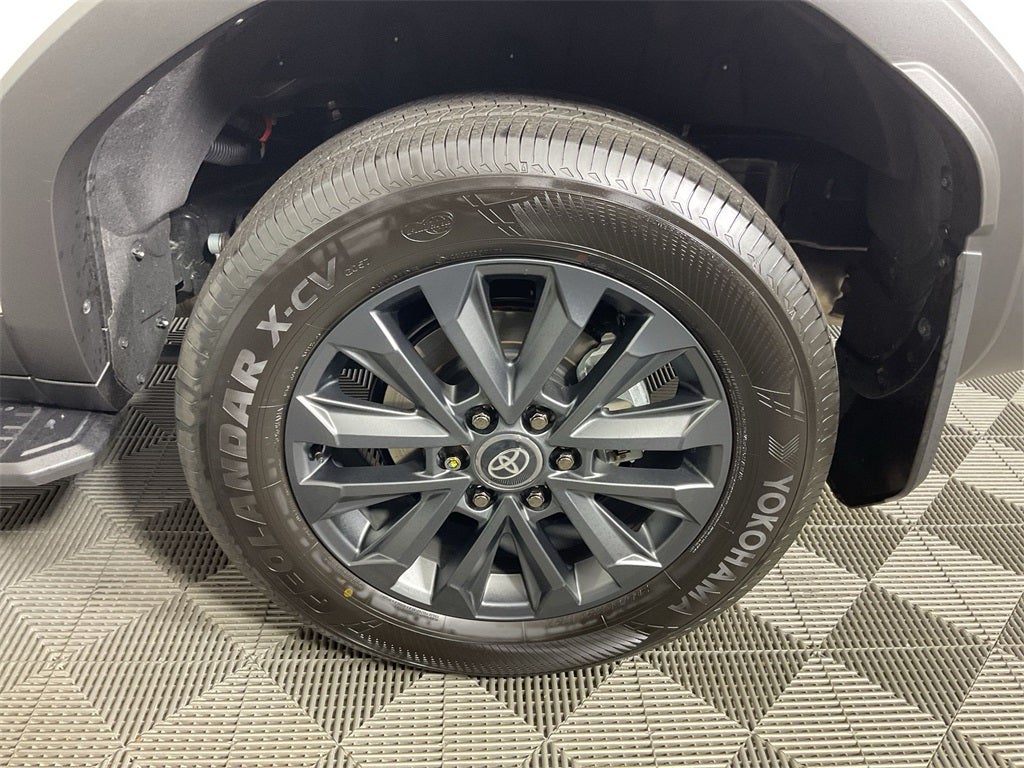 2025 Toyota Land Cruiser Premium