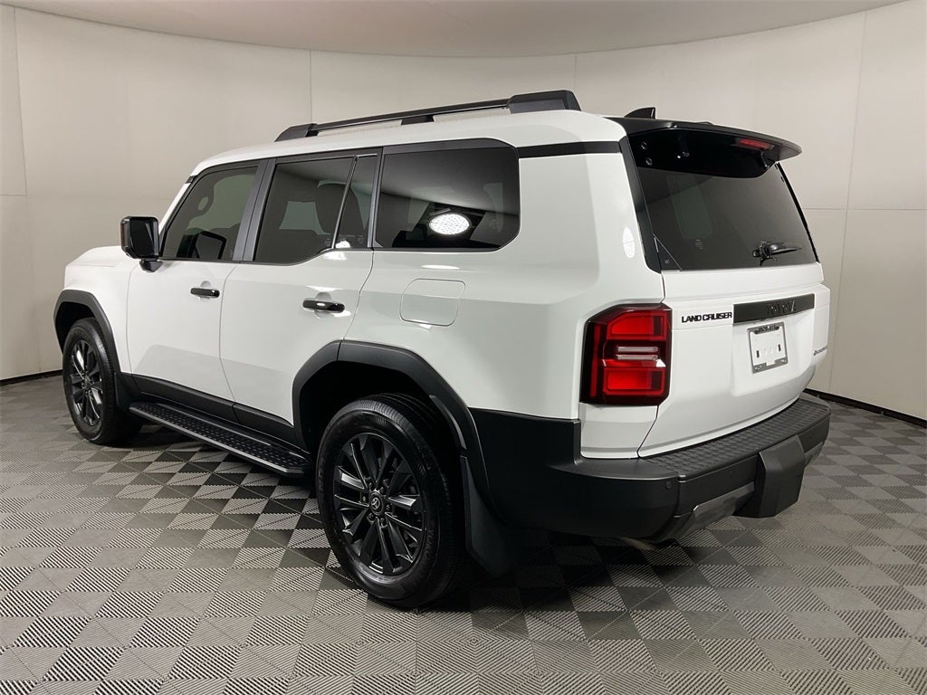 2025 Toyota Land Cruiser Premium