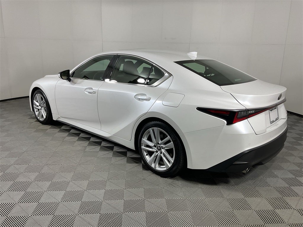 2024 Lexus IS 300