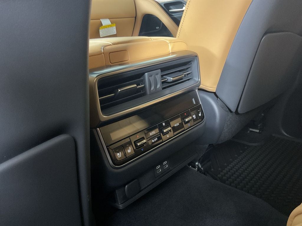 2025 Lexus LX 600 Luxury