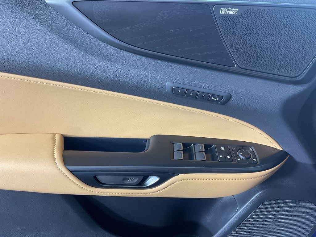 2025 Lexus NX 350h Luxury