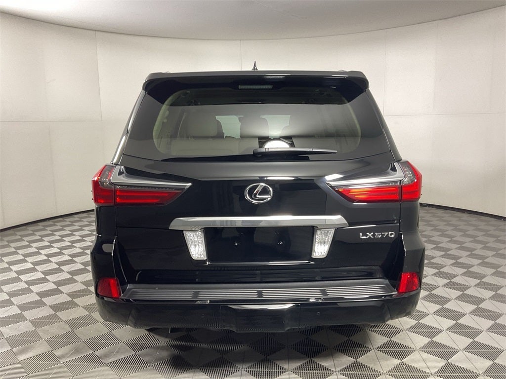 2016 Lexus LX 570