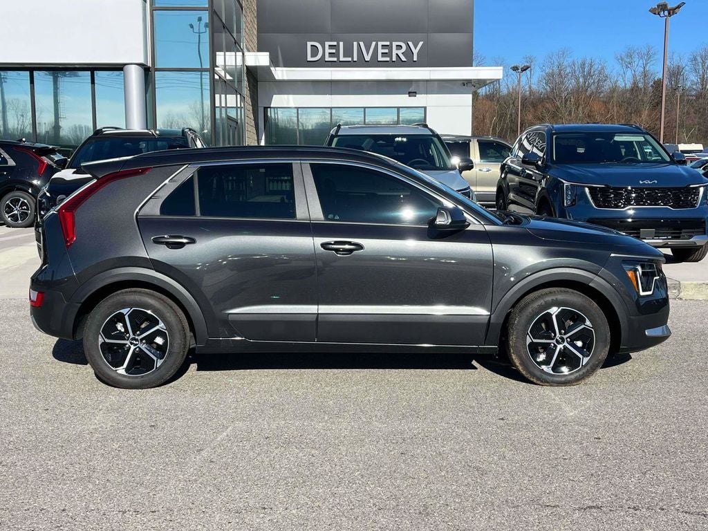 2025 Kia Niro EX