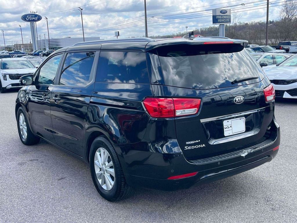 2016 Kia Sedona LX