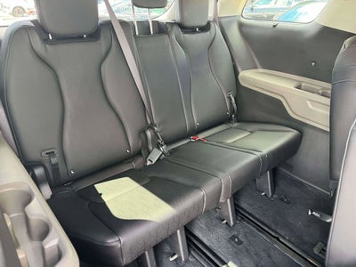 2025 Kia Carnival Hybrid EX