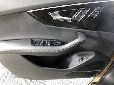 2025 Audi Q8 55 Prestige quattro