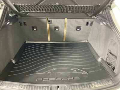 2019 Porsche Macan Base