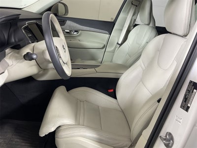 2025 Volvo XC90 B6 Ultra