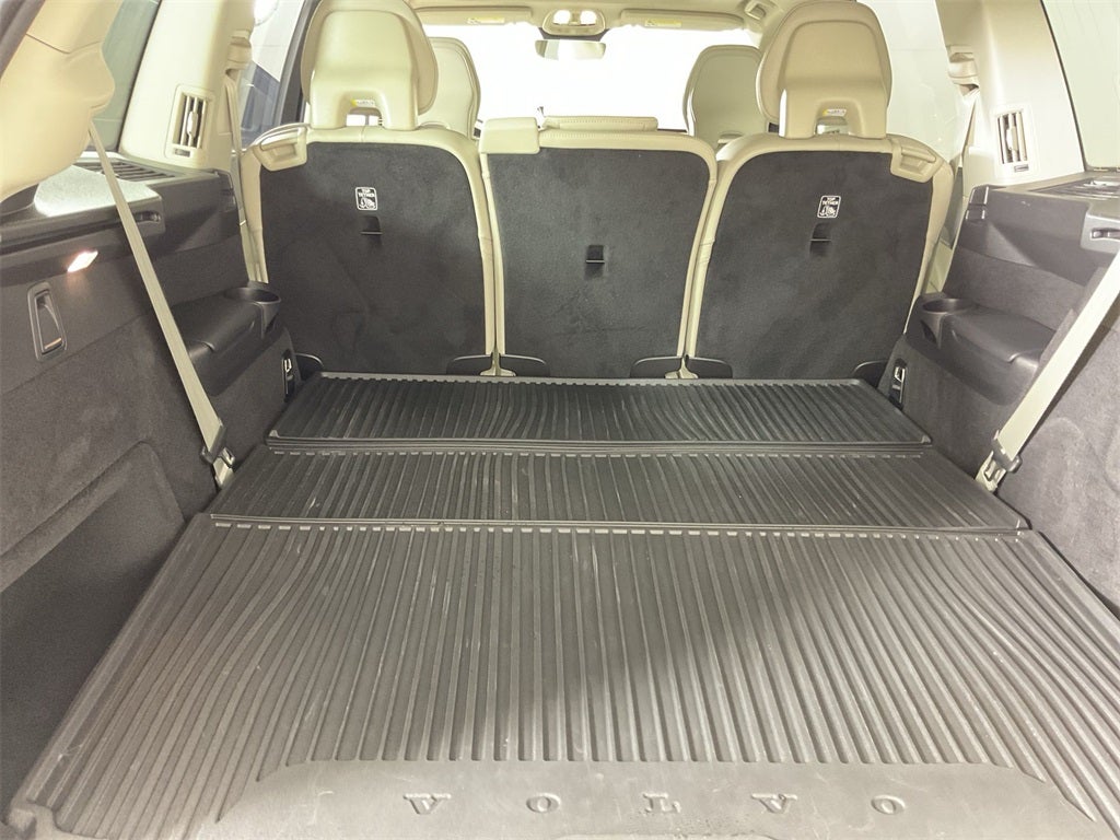 2025 Volvo XC90 B6 Ultra