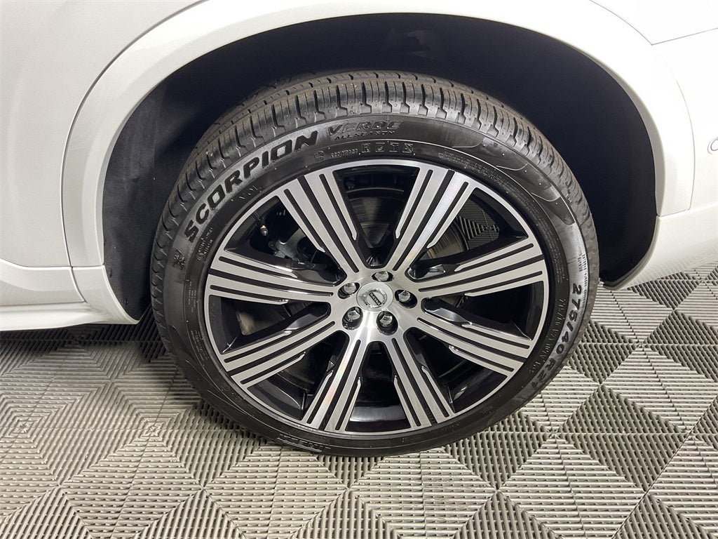 2025 Volvo XC90 B6 Ultra