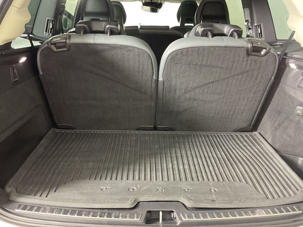 2020 Volvo XC90 T6 Momentum