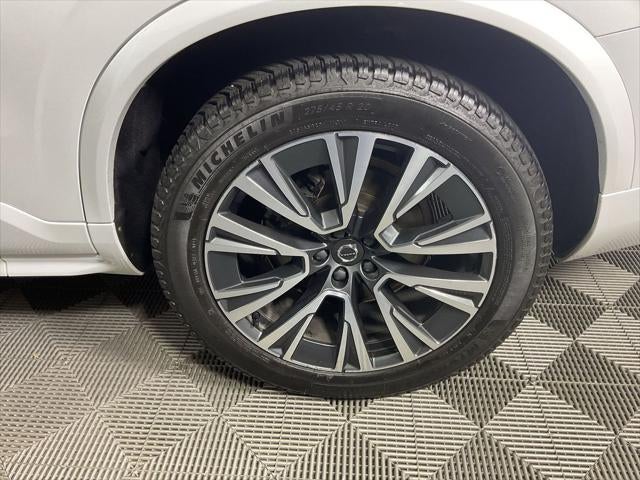 2020 Volvo XC90 T6 Momentum