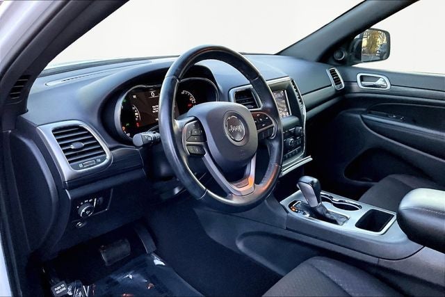 2020 Jeep Grand Cherokee Laredo