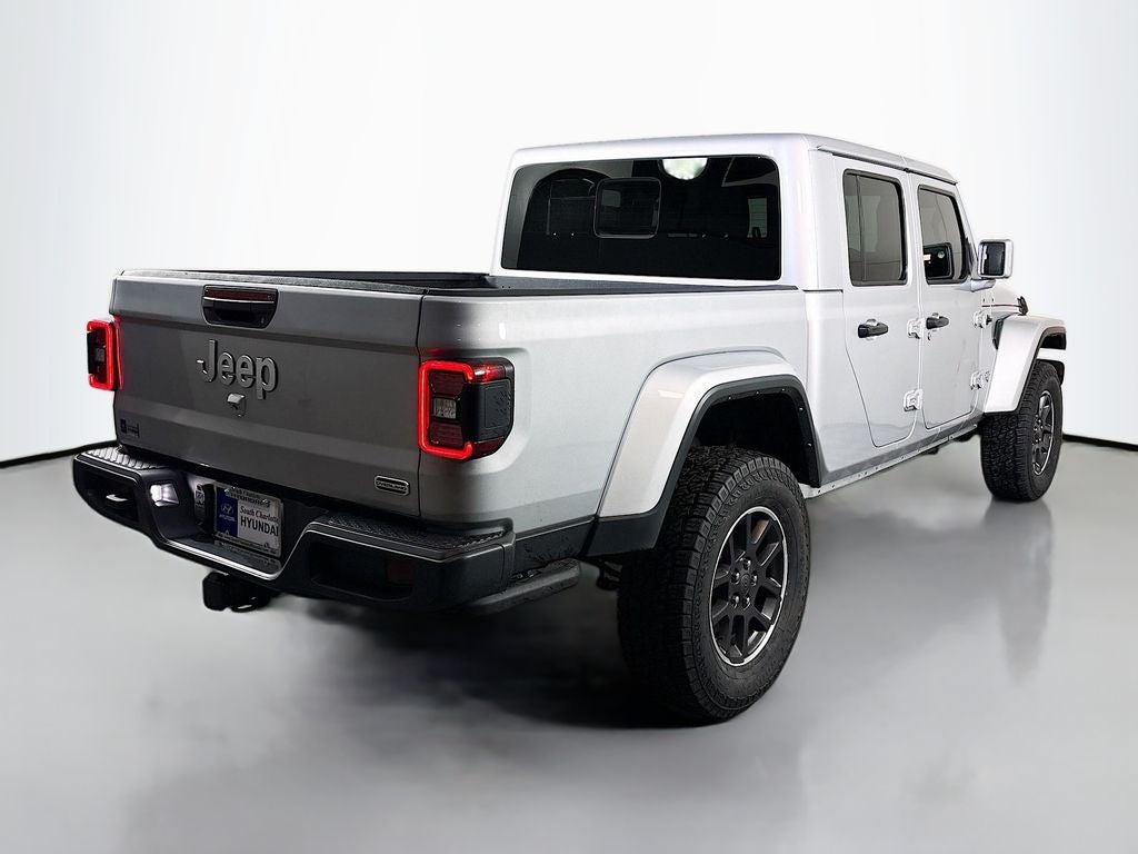 2022 Jeep Gladiator Overland