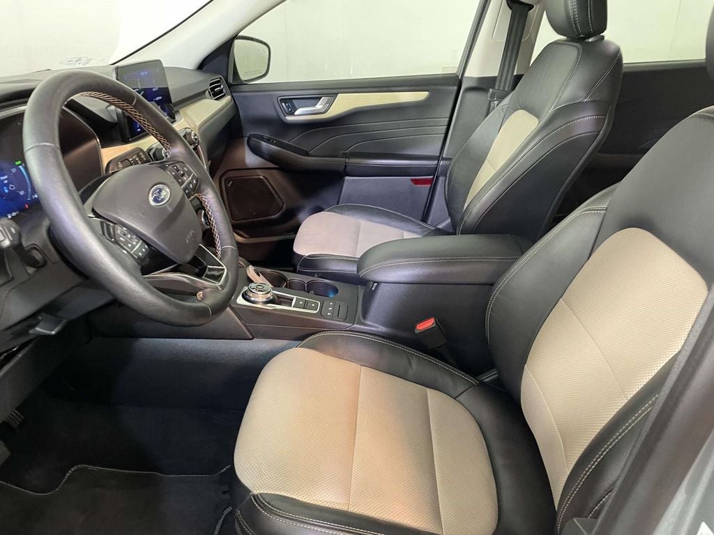 2021 Ford Escape Titanium Hybrid