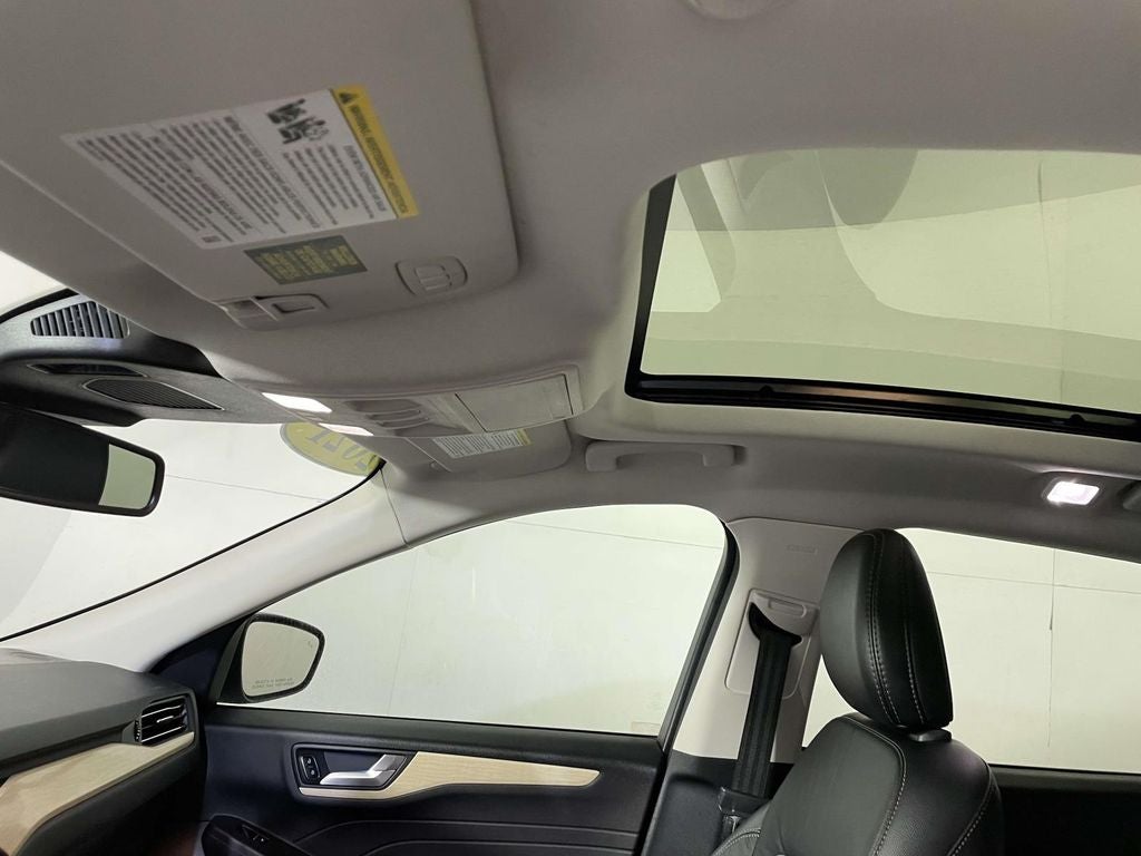 2021 Ford Escape Titanium Hybrid