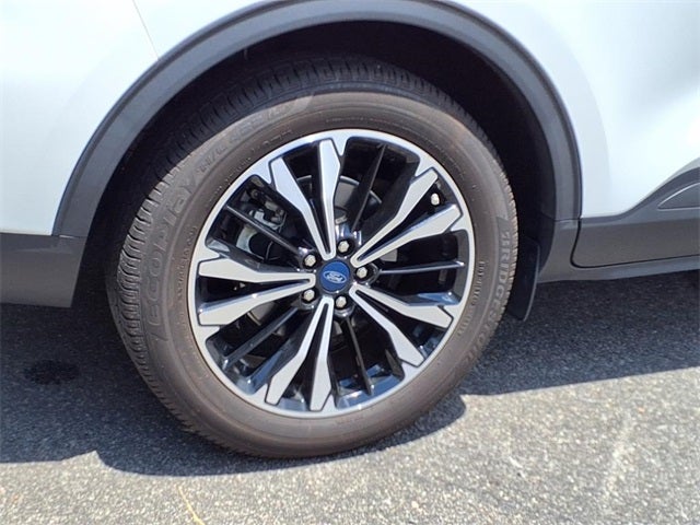 2022 Ford Escape SE Sport