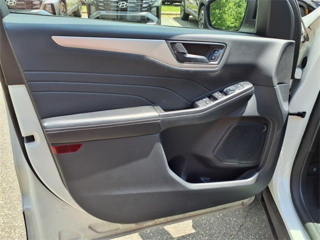 2022 Ford Escape SE Sport