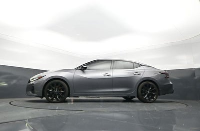 2022 Nissan Maxima SR