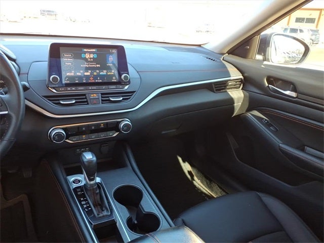 2022 Nissan Altima 2.5 SR