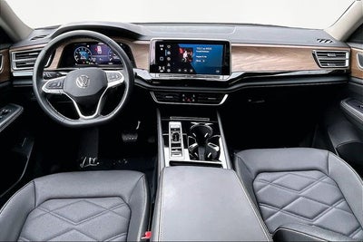 2024 Volkswagen Atlas 2.0T SE w/Technology