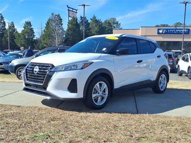 2023 Nissan Kicks S