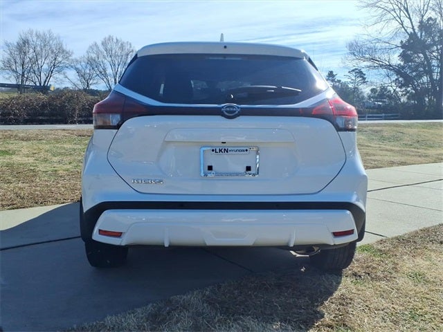 2023 Nissan Kicks S