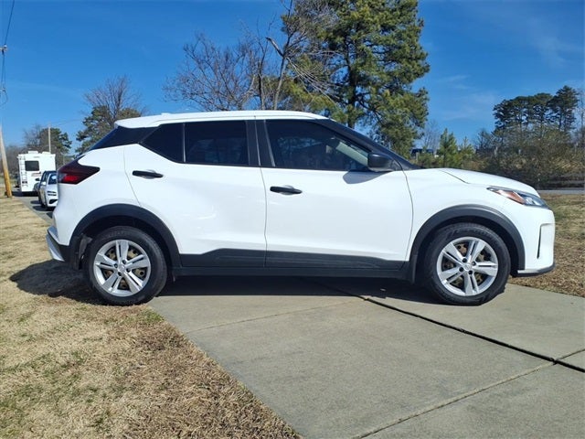 2023 Nissan Kicks S