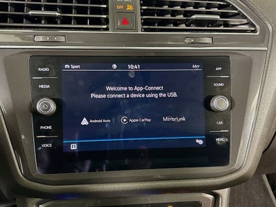 2023 Volkswagen Tiguan SE