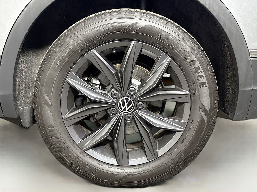 2023 Volkswagen Tiguan SE