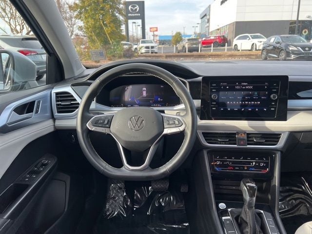 2025 Volkswagen Taos SE